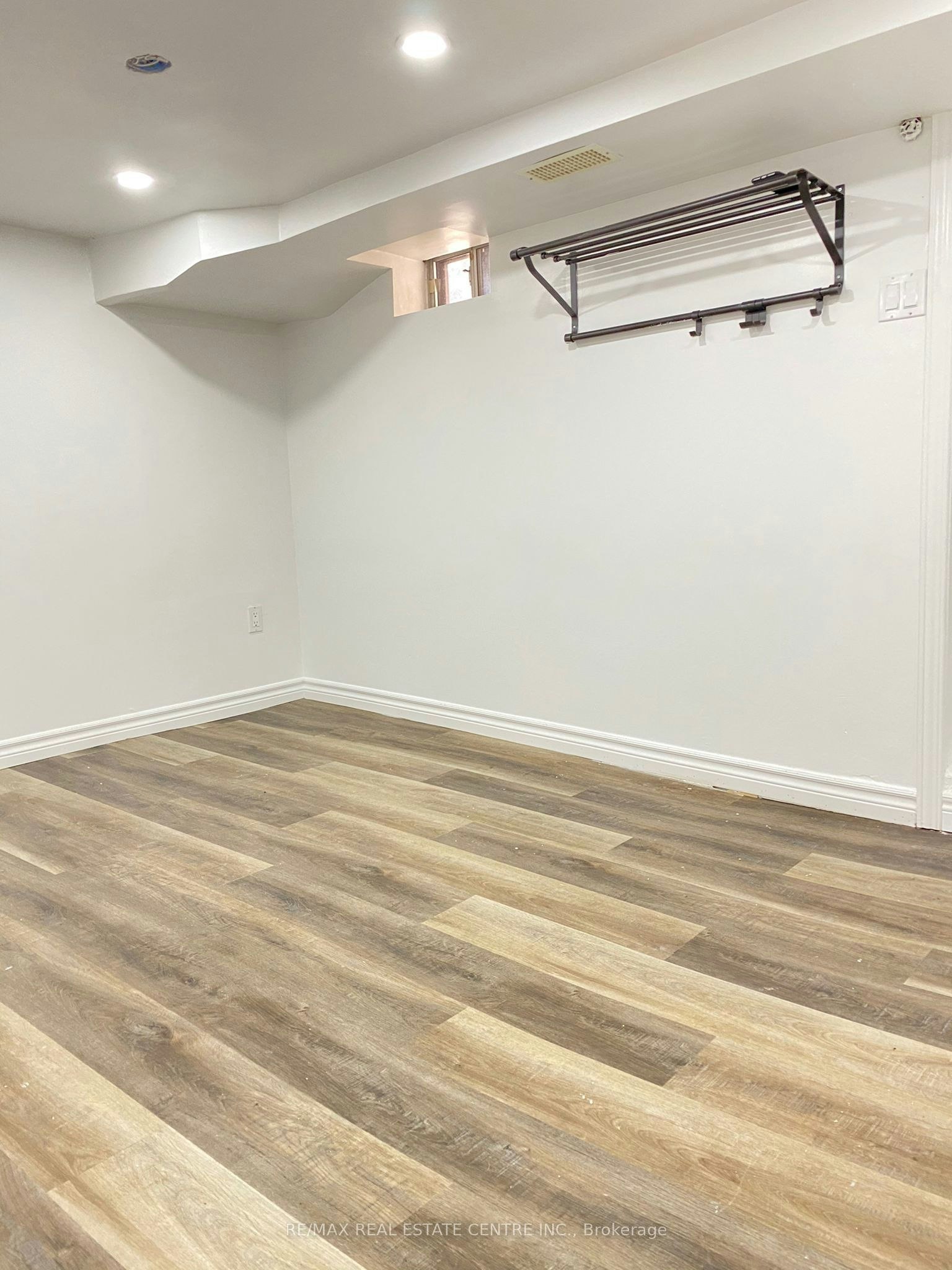 Lower-472 Lansdowne Avenue, Toronto, ON, M6H 3Y3 - 7