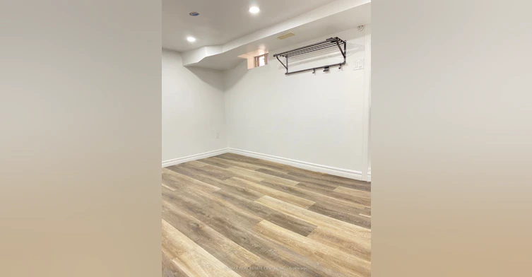 Lower-472 Lansdowne Avenue, Toronto, ON, M6H 3Y3 - 7