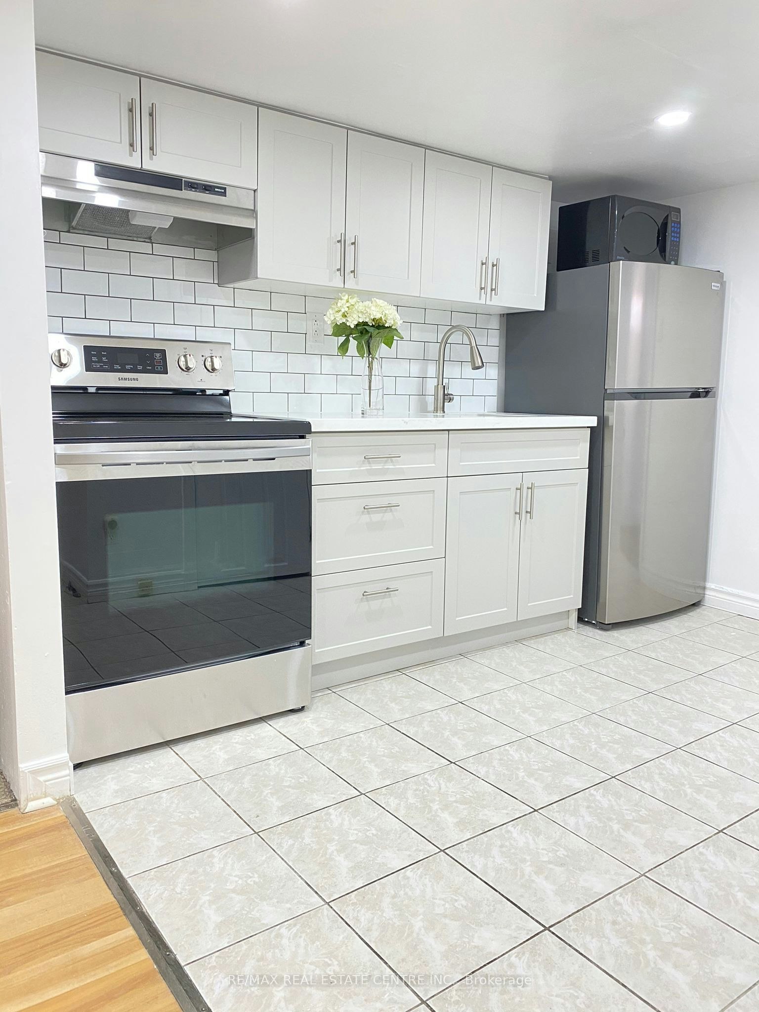 Lower-472 Lansdowne Avenue, Toronto, ON, M6H 3Y3 - 11