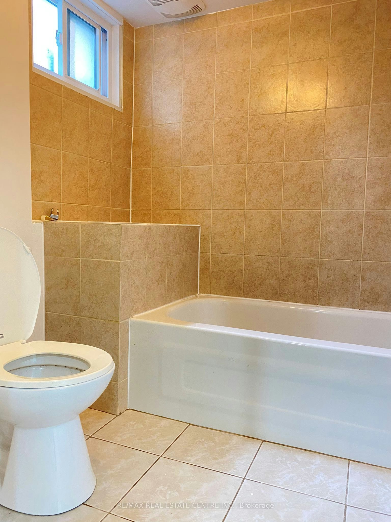 Lower-472 Lansdowne Avenue, Toronto, ON, M6H 3Y3 - 19