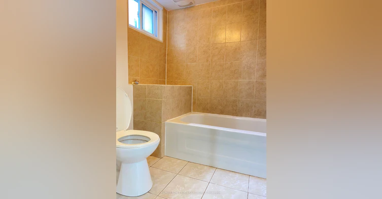 Lower-472 Lansdowne Avenue, Toronto, ON, M6H 3Y3 - 19