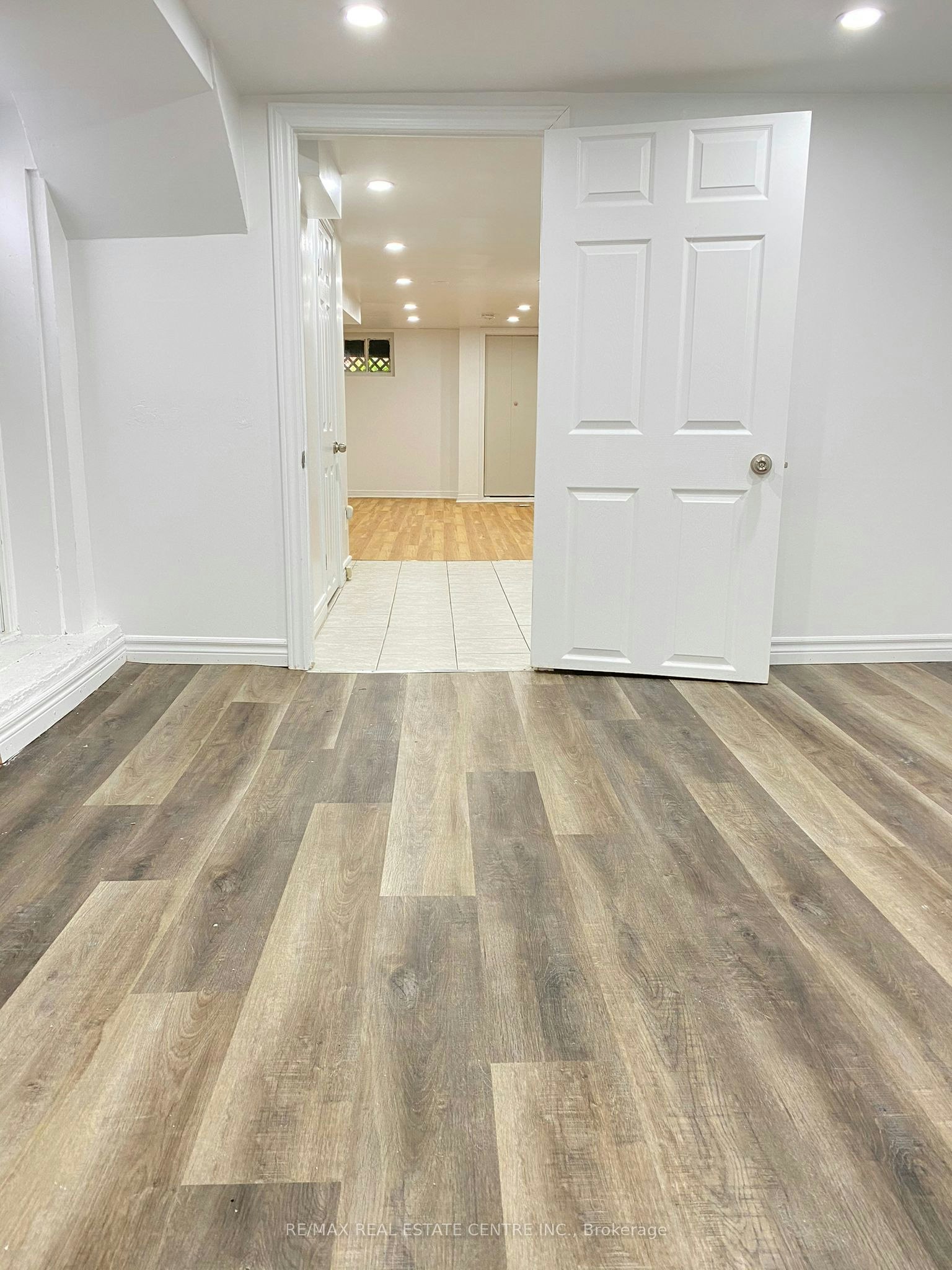 Lower-472 Lansdowne Avenue, Toronto, ON, M6H 3Y3 - 5