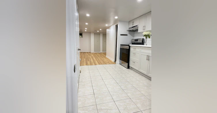 Lower-472 Lansdowne Avenue, Toronto, ON, M6H 3Y3 - 10