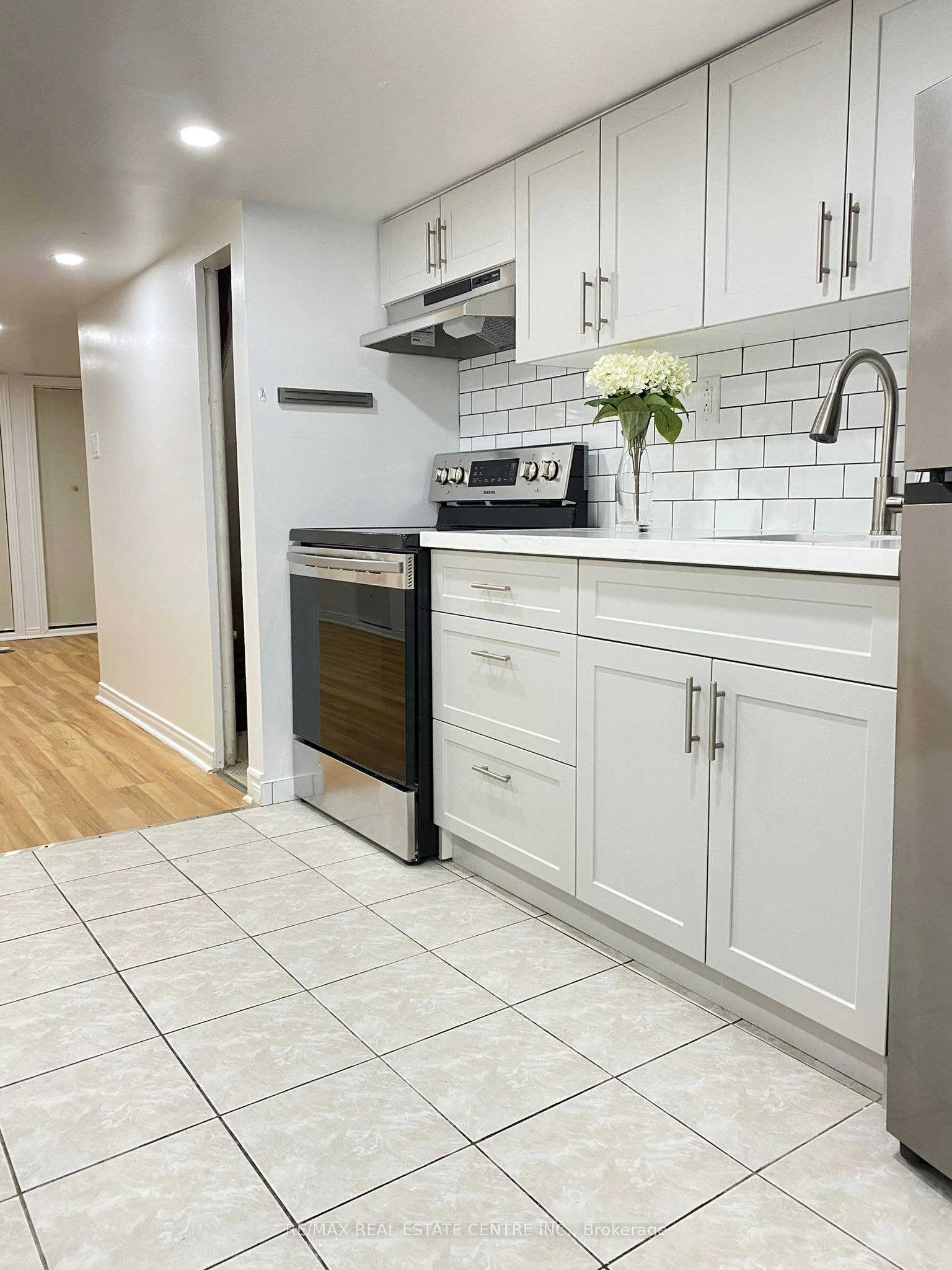 Lower-472 Lansdowne Avenue, Toronto, ON, M6H 3Y3 - 9