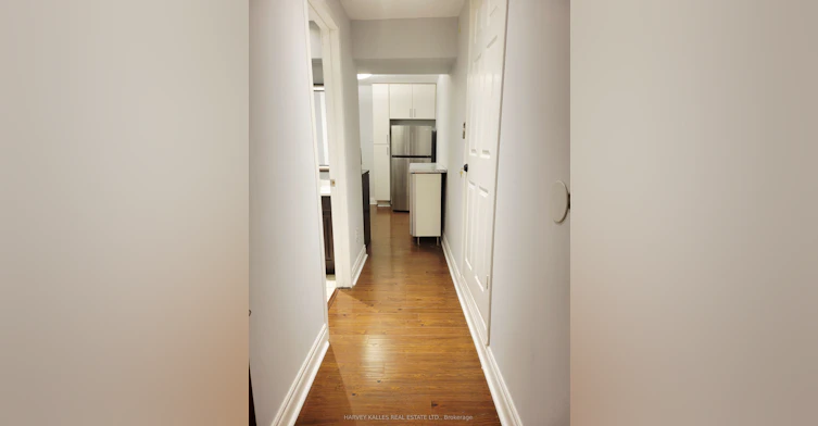 Lower-85 Lanark Avenue, Toronto, ON, M6E 2G3 - 4