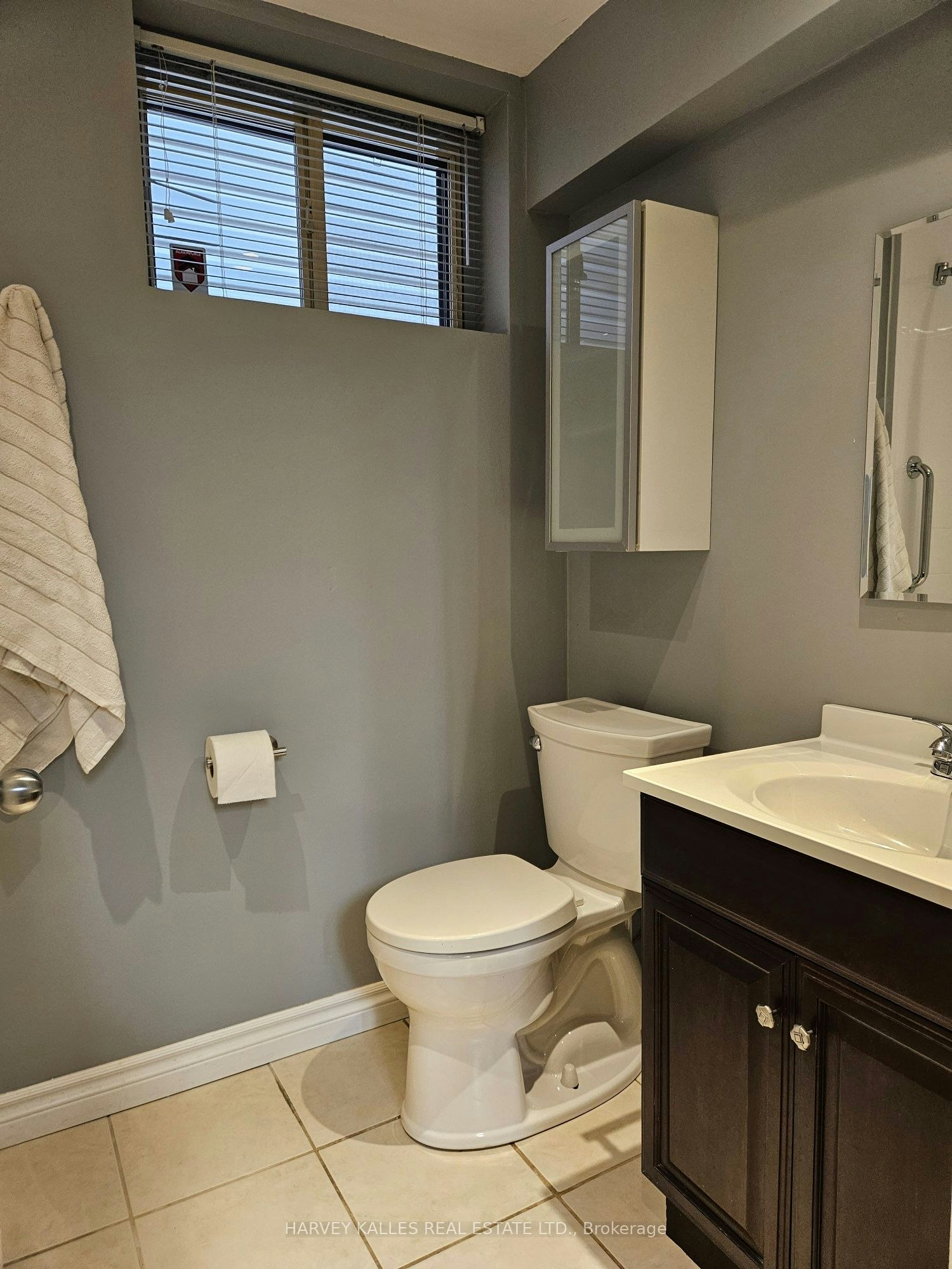 Lower-85 Lanark Avenue, Toronto, ON, M6E 2G3 - 8