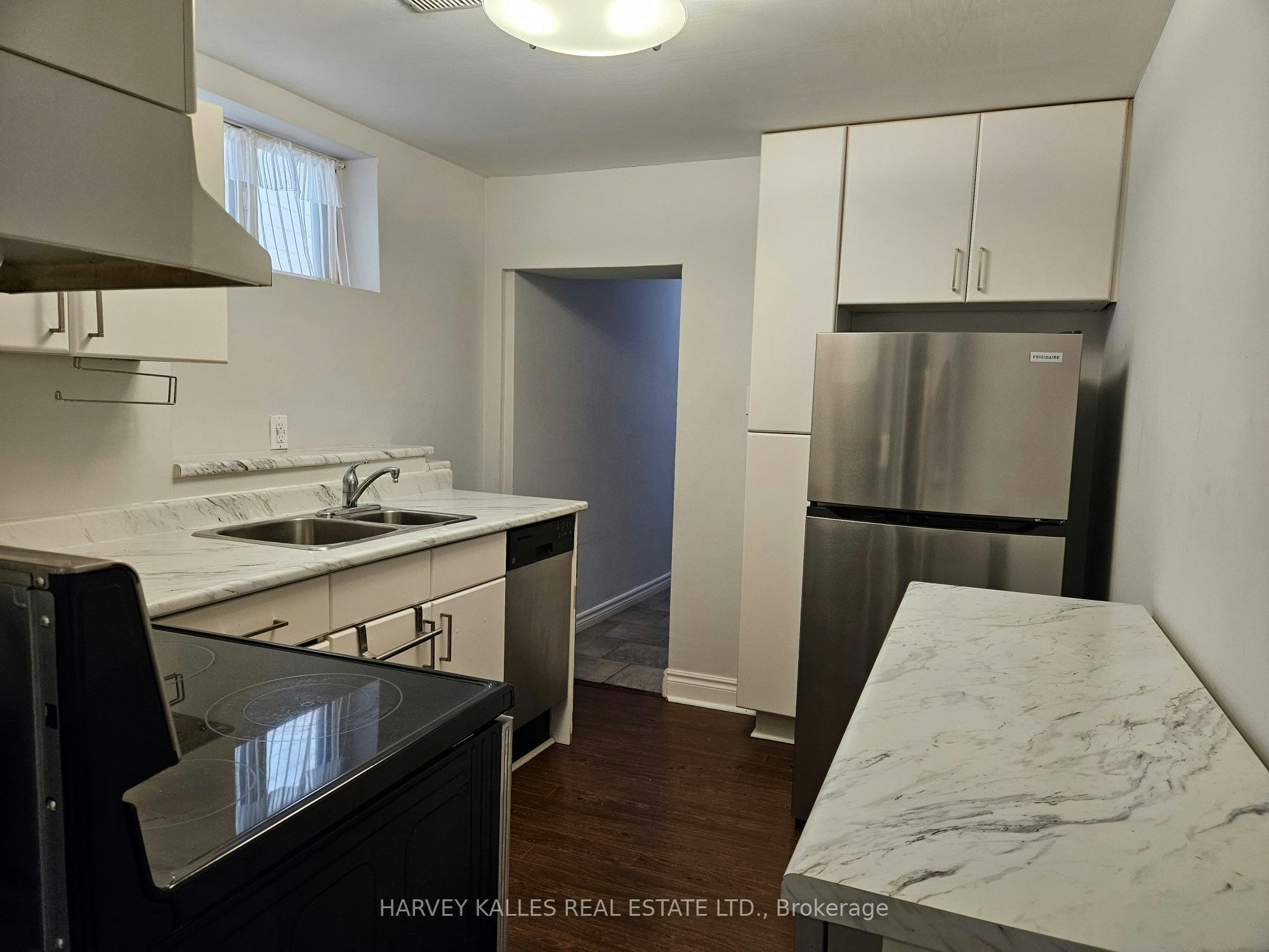 Lower-85 Lanark Avenue, Toronto, ON, M6E 2G3 - 2