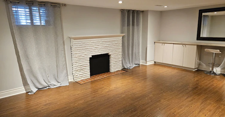 Lower-85 Lanark Avenue, Toronto, ON, M6E 2G3 - 6