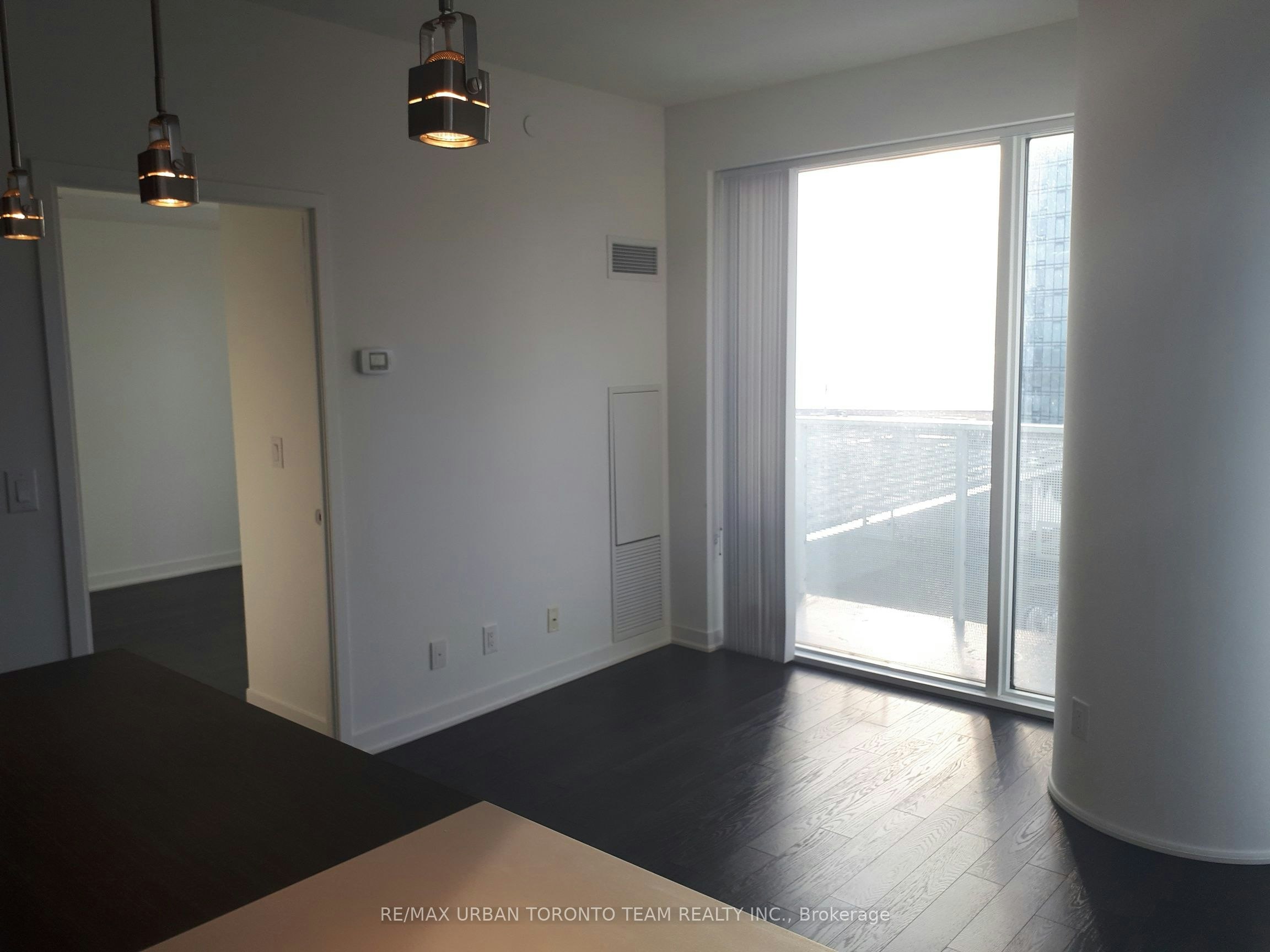 5502-100 Harbour Street, Toronto, ON, M5J 0B5 - 6