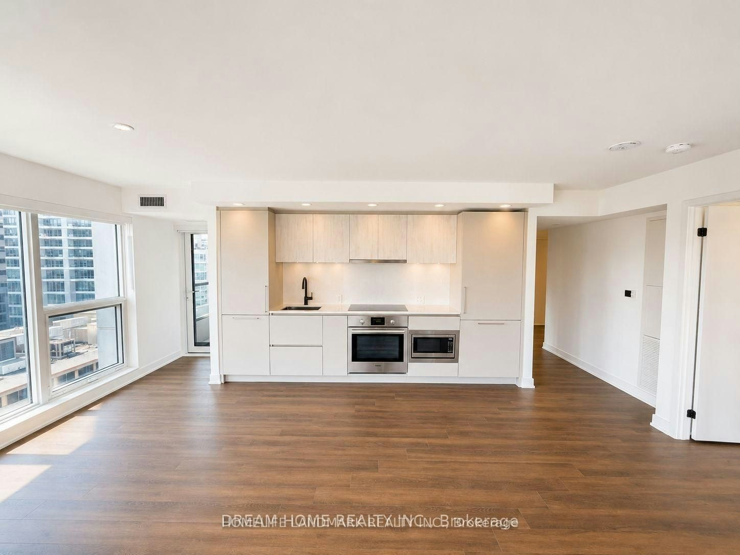 2002-609 Sherbourne Street, Toronto, ON, M4X 0A4 - 5