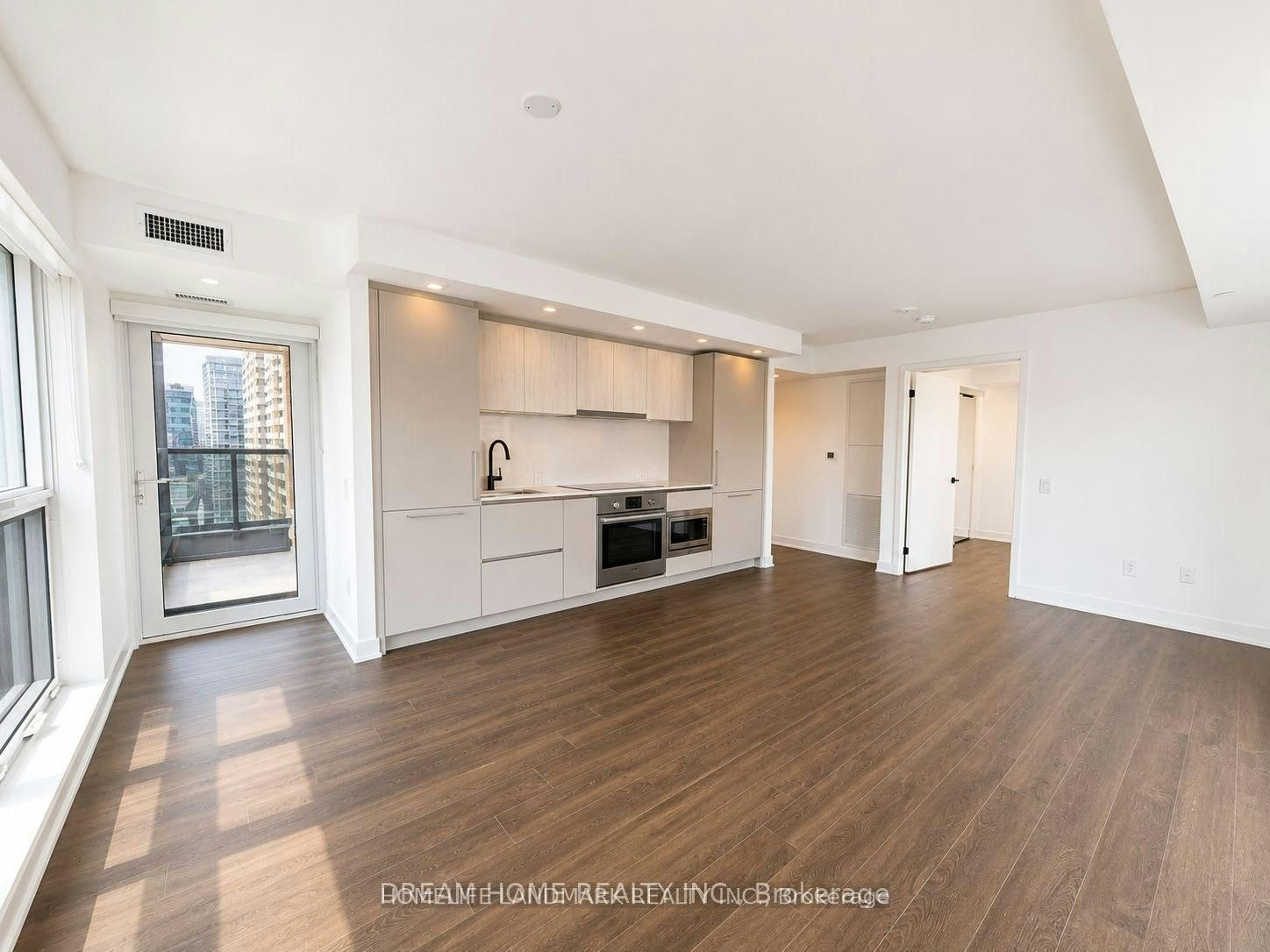 2002-609 Sherbourne Street, Toronto, ON, M4X 0A4 - 4