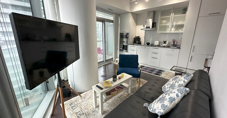 2111-14 York Street, Toronto, ON, M5J 0A9 - 3