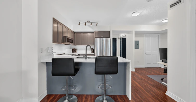 321-231 Fort York Boulevard, Toronto, ON, M5V 1B2 - 8