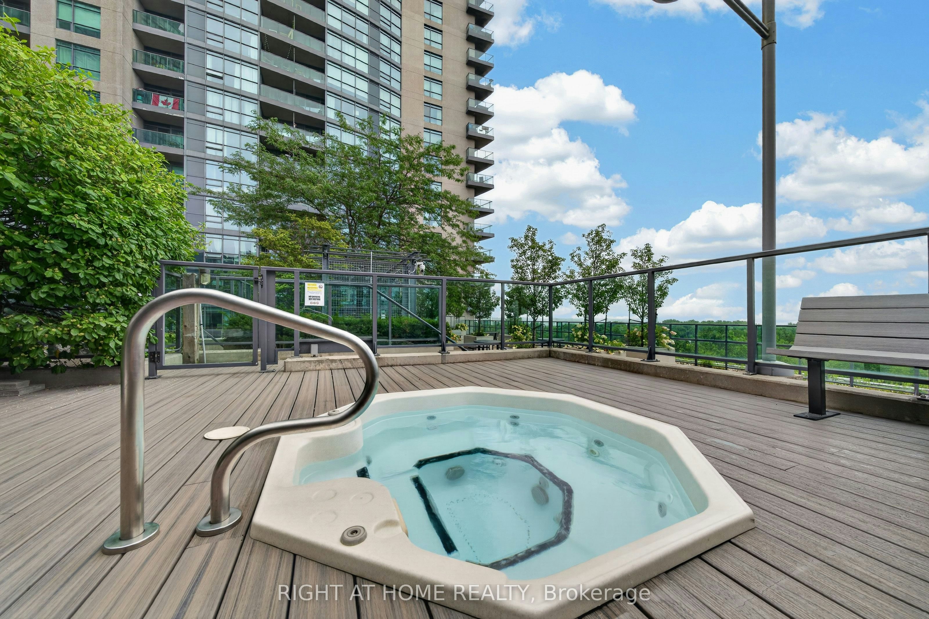 321-231 Fort York Boulevard, Toronto, ON, M5V 1B2 - 32