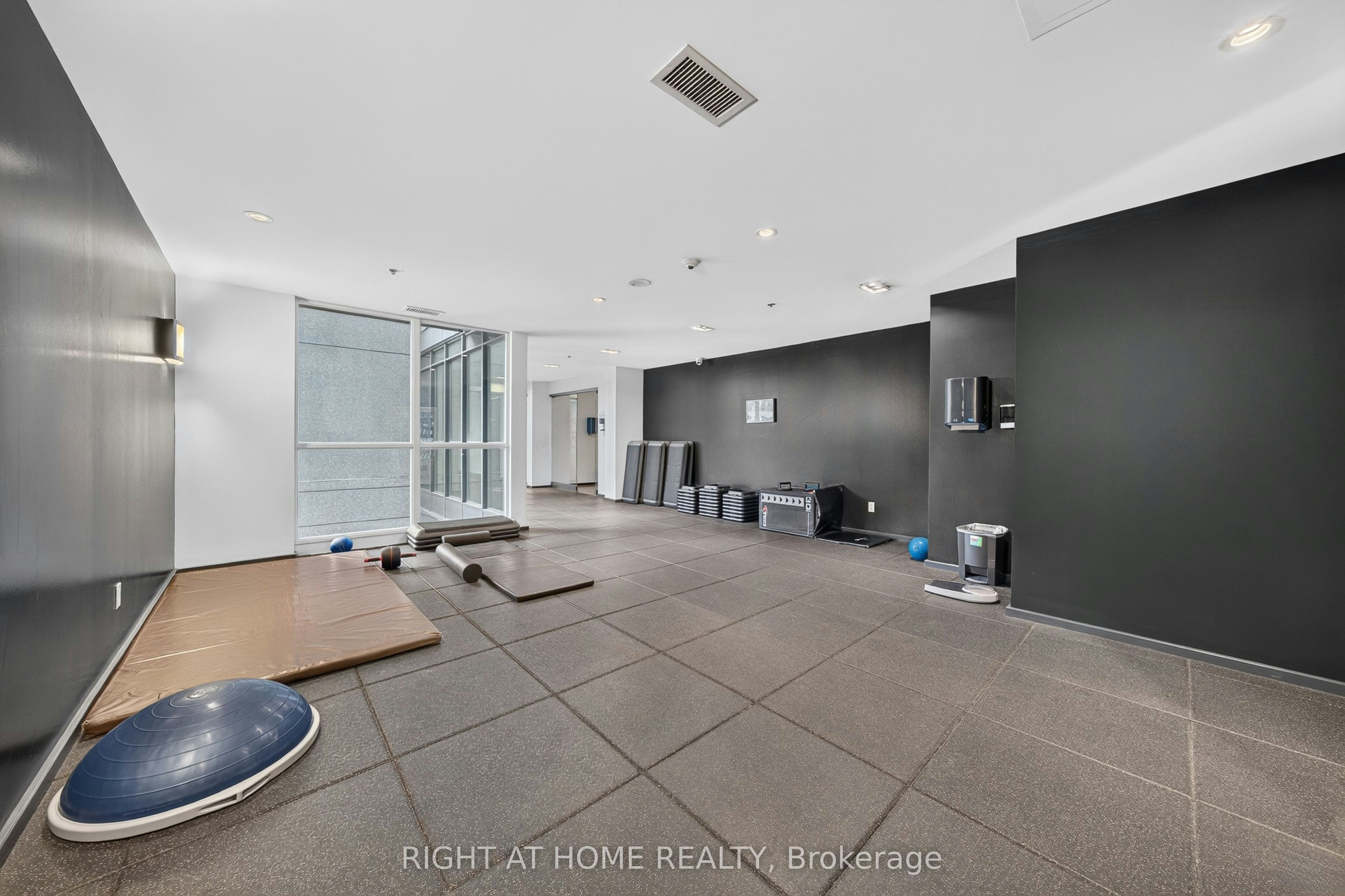 321-231 Fort York Boulevard, Toronto, ON, M5V 1B2 - 23