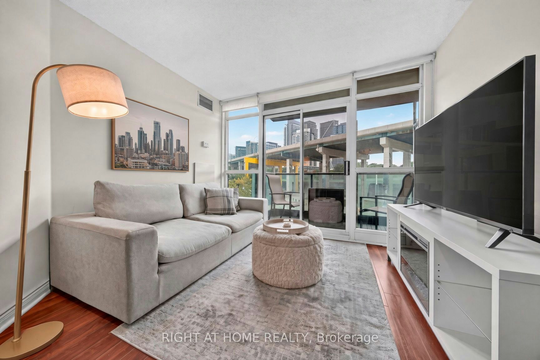 321-231 Fort York Boulevard, Toronto, ON, M5V 1B2 - 6