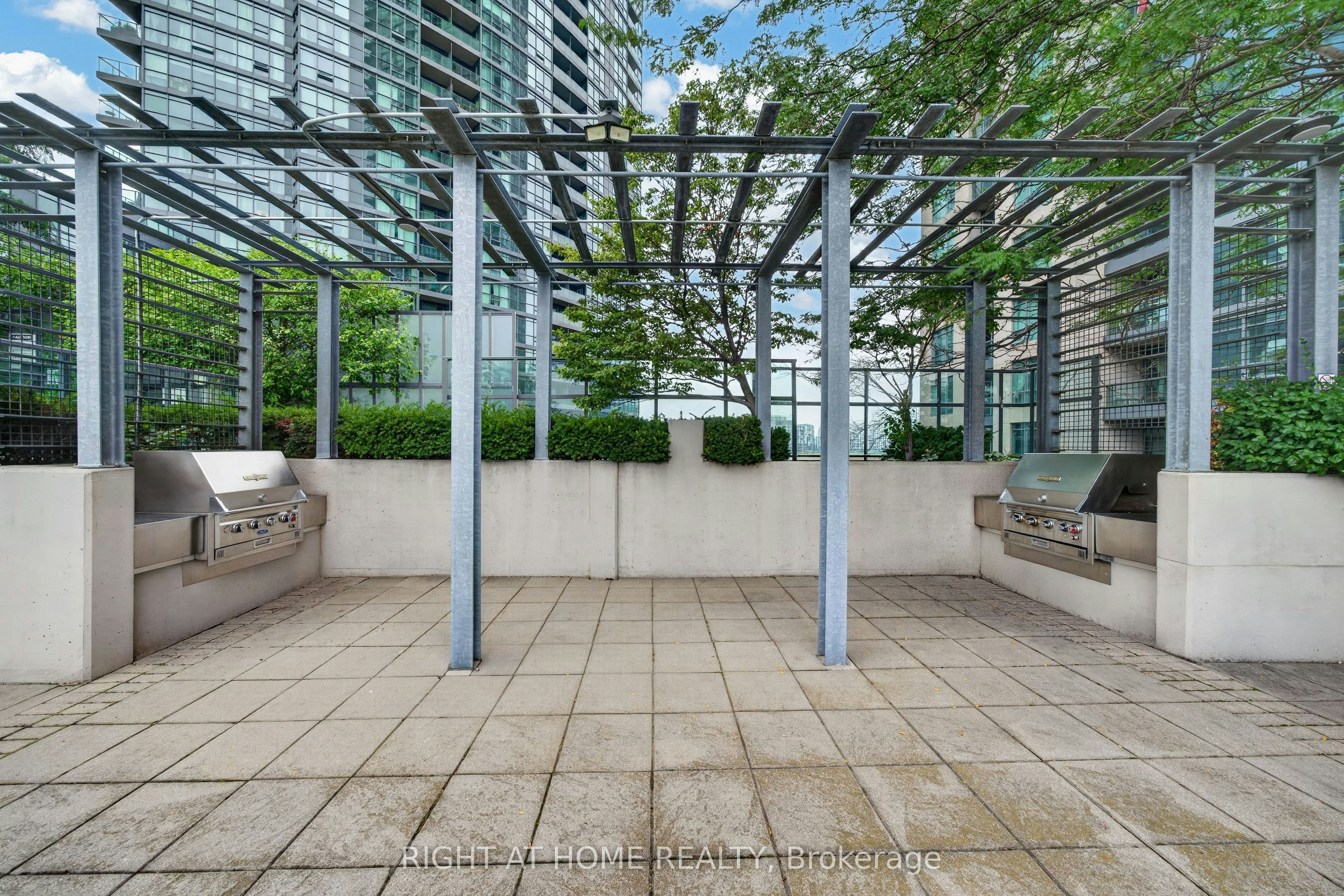 321-231 Fort York Boulevard, Toronto, ON, M5V 1B2 - 31