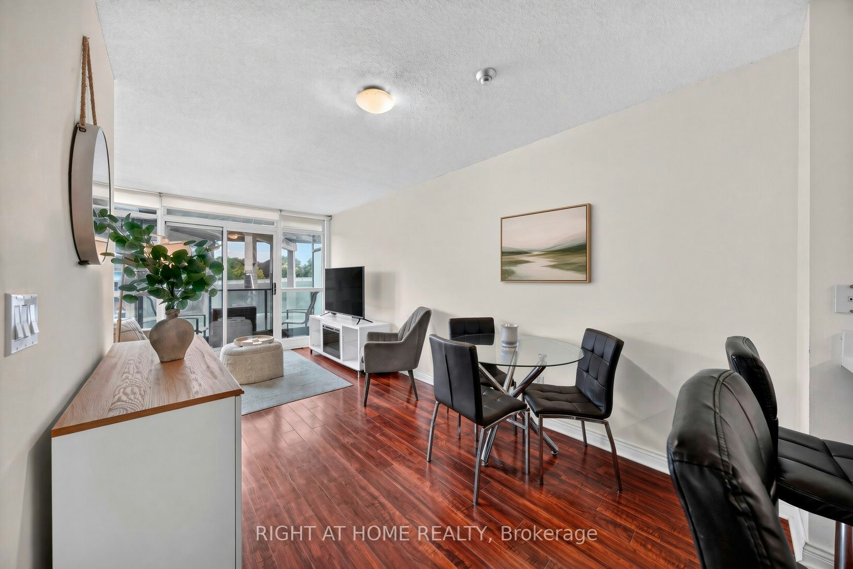 321-231 Fort York Boulevard, Toronto, ON, M5V 1B2 - 4