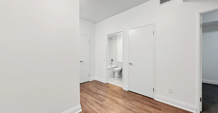208-83 Redpath Avenue, Toronto, ON, M4S 0A2 - 23