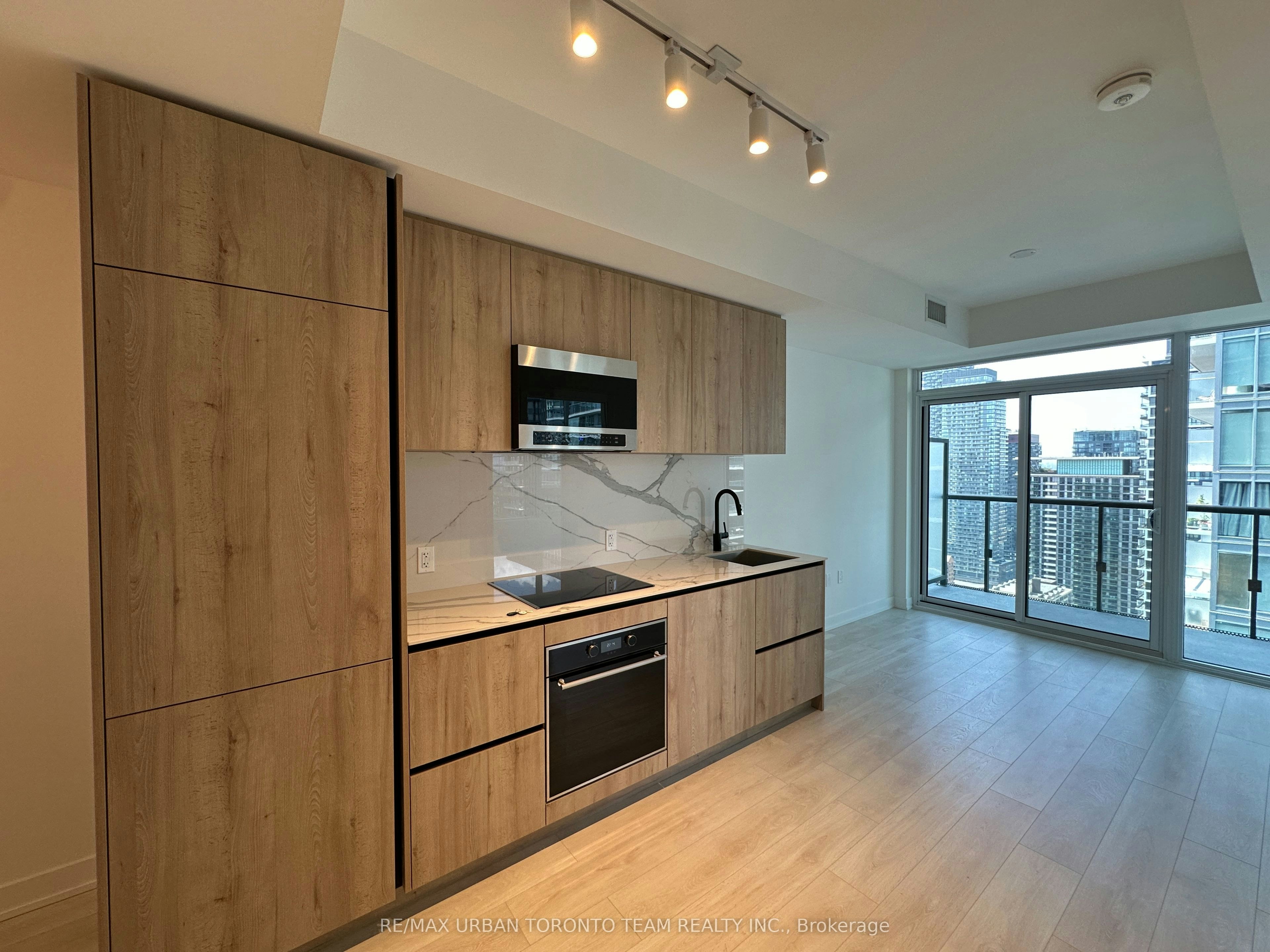 3305-127 Broadway Avenue, Toronto, ON, M4P 1V4 - 2