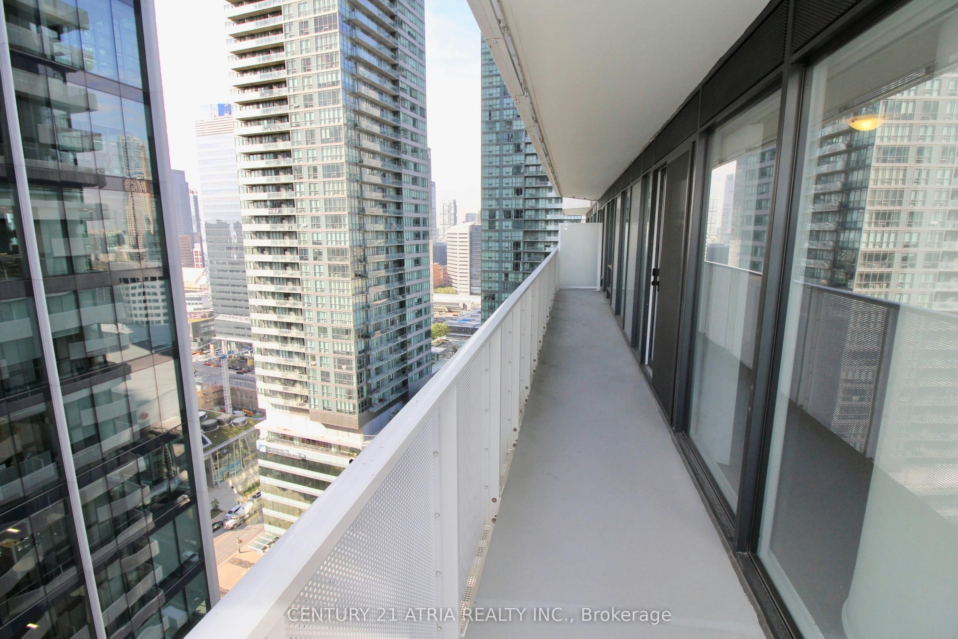 2510-100 Harbour Street, Toronto, ON, M5J 0B5 - 13