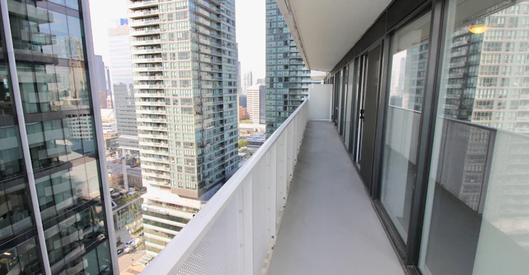 2510-100 Harbour Street, Toronto, ON, M5J 0B5 - 13