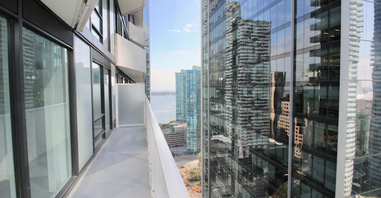 2510-100 Harbour Street, Toronto, ON, M5J 0B5 - 12