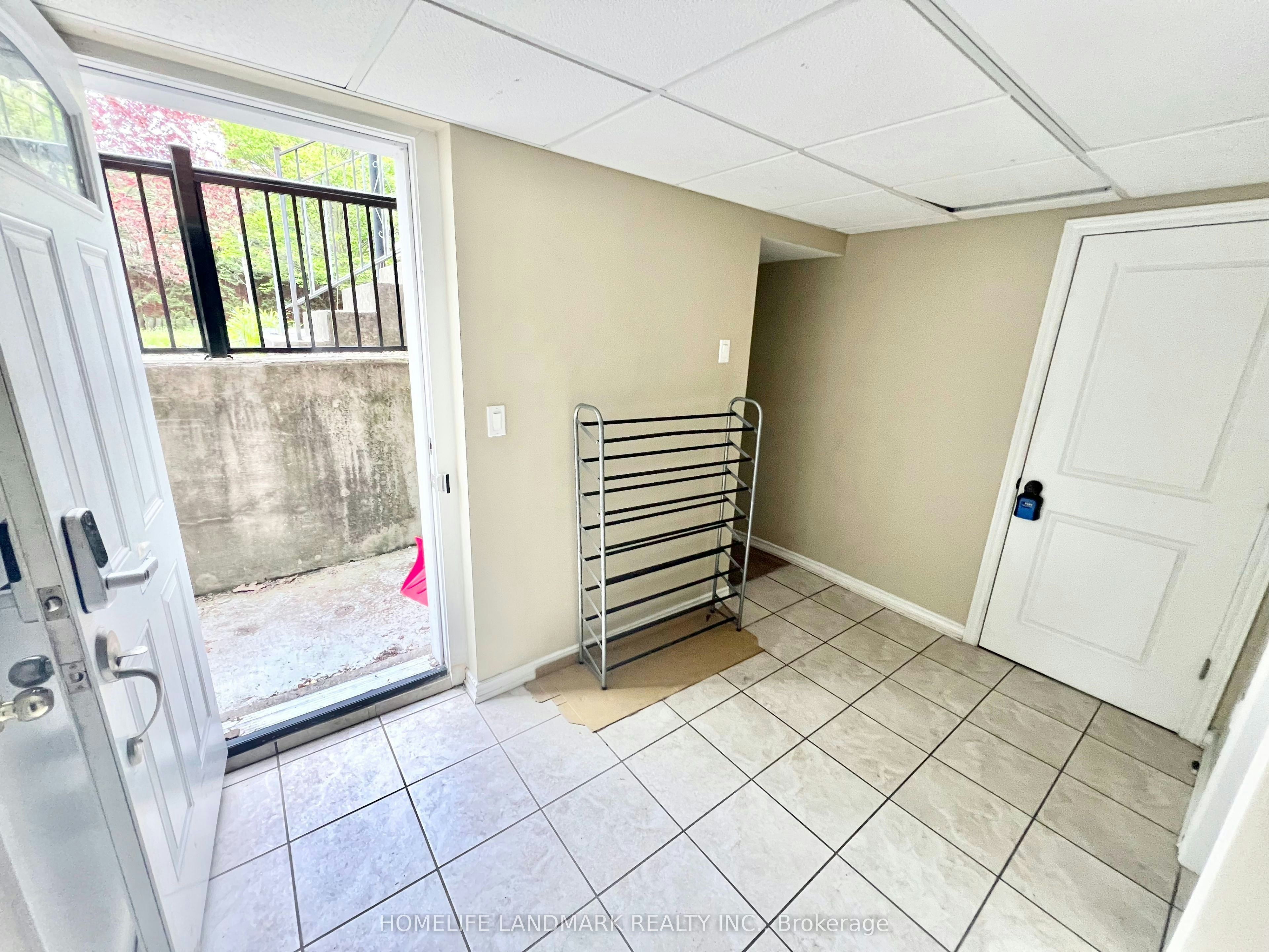 159 Cocksfield Avenue, Toronto, ON, M3H 3T4 - 8