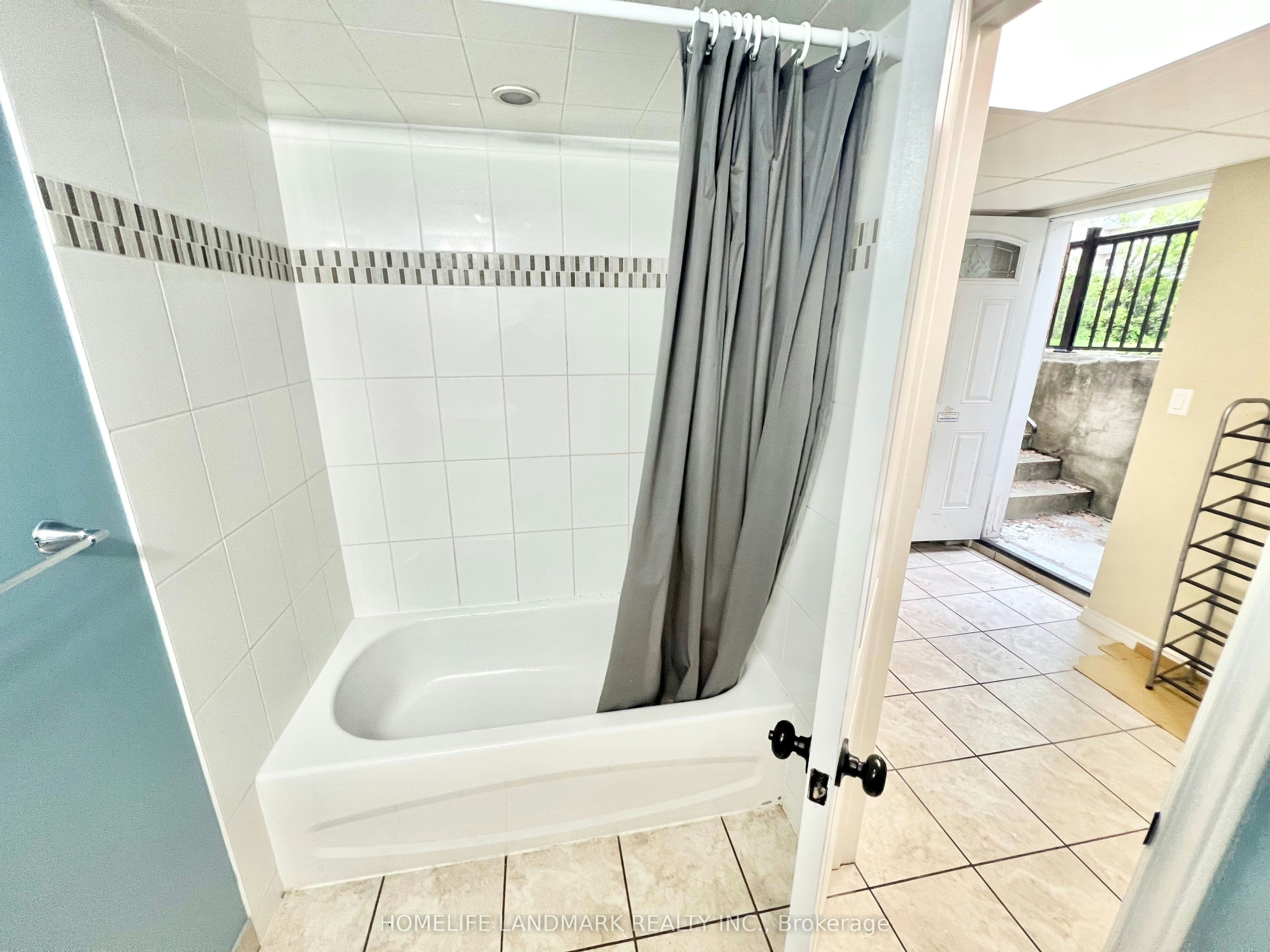 159 Cocksfield Avenue, Toronto, ON, M3H 3T4 - 14