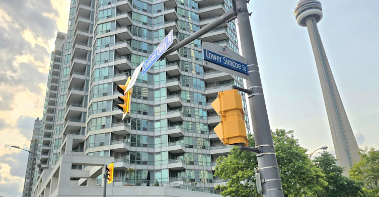 506-228 Queens Quay W, Toronto, ON, M5J 2X1
