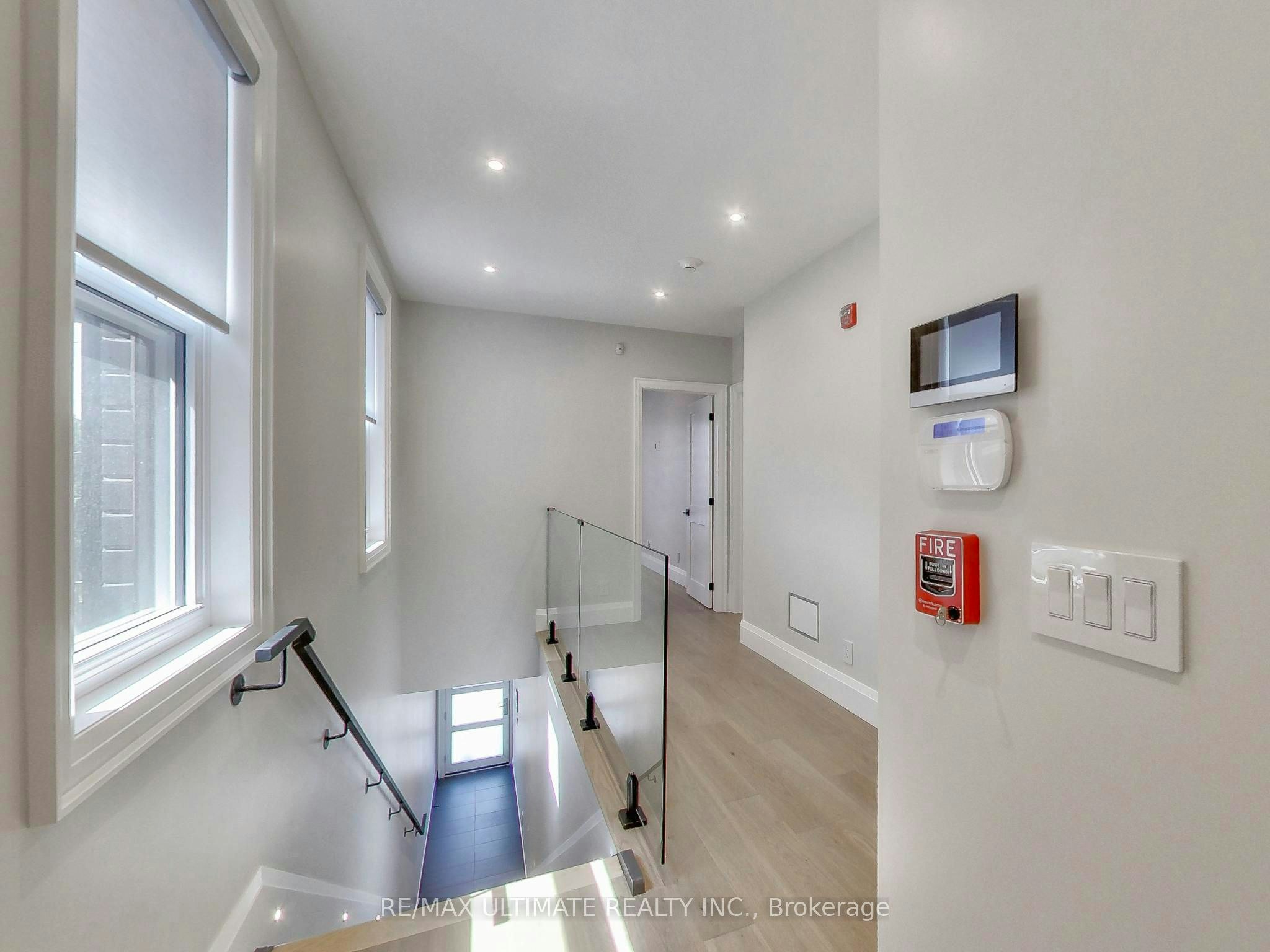 201-387 Glenholme Avenue, Toronto, ON, M6E 3E6 - 5