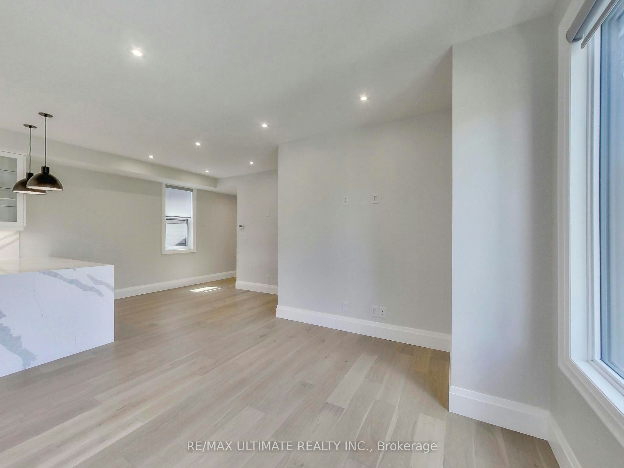 201-387 Glenholme Avenue, Toronto, ON, M6E 3E6 - 12
