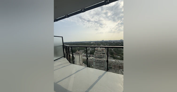 # 2204 N-120 Broadway Avenue, Toronto, ON, M4P 0E9 - 12