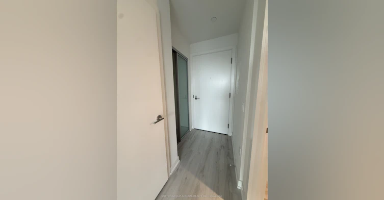 # 2204 N-120 Broadway Avenue, Toronto, ON, M4P 0E9 - 8