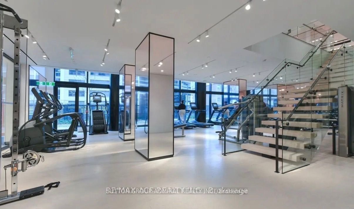 # 2204 N-120 Broadway Avenue, Toronto, ON, M4P 0E9 - 13