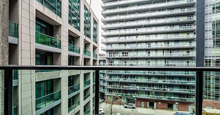 634-600 Fleet Street, Toronto, ON, M5V 1B7