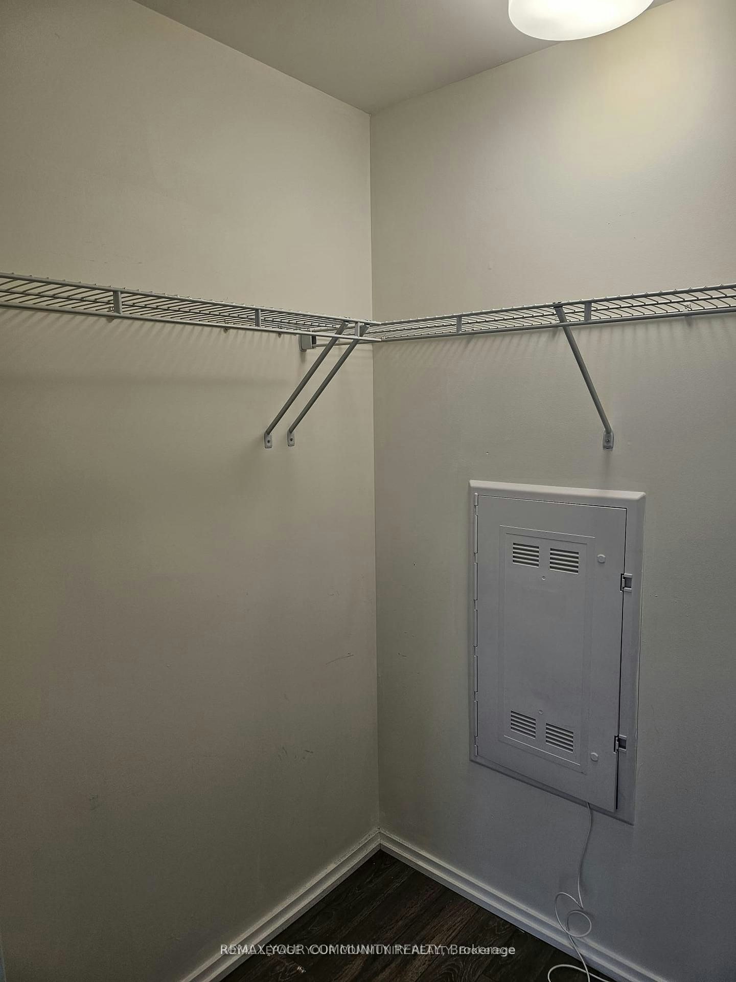 1607-197 Yonge Street, Toronto, ON, M5B 0C1 - 9