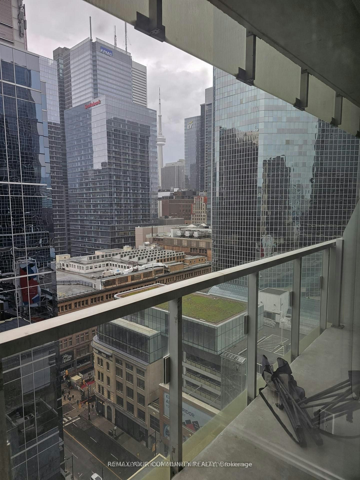 1607-197 Yonge Street, Toronto, ON, M5B 0C1 - 11