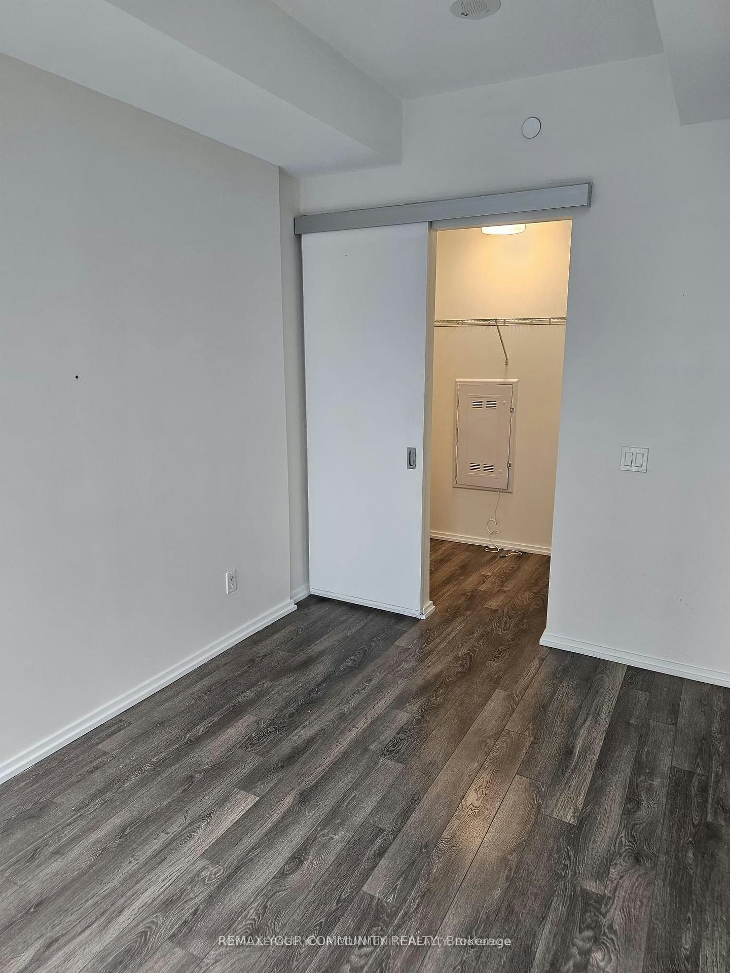 1607-197 Yonge Street, Toronto, ON, M5B 0C1 - 8