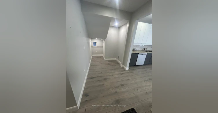 Main-485 Oriole Parkway, Toronto, ON, M5P 2H9 - 10