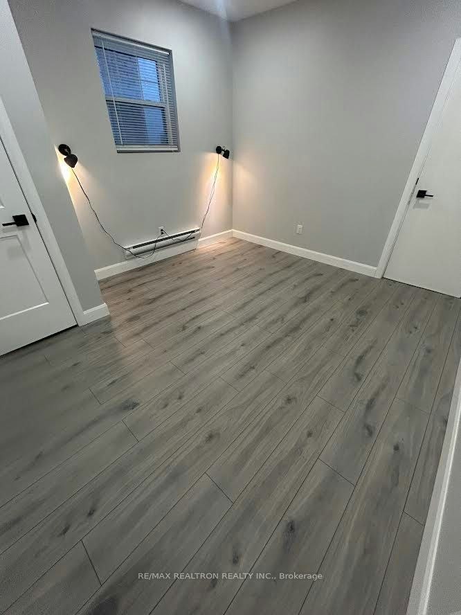 Main-485 Oriole Parkway, Toronto, ON, M5P 2H9 - 17