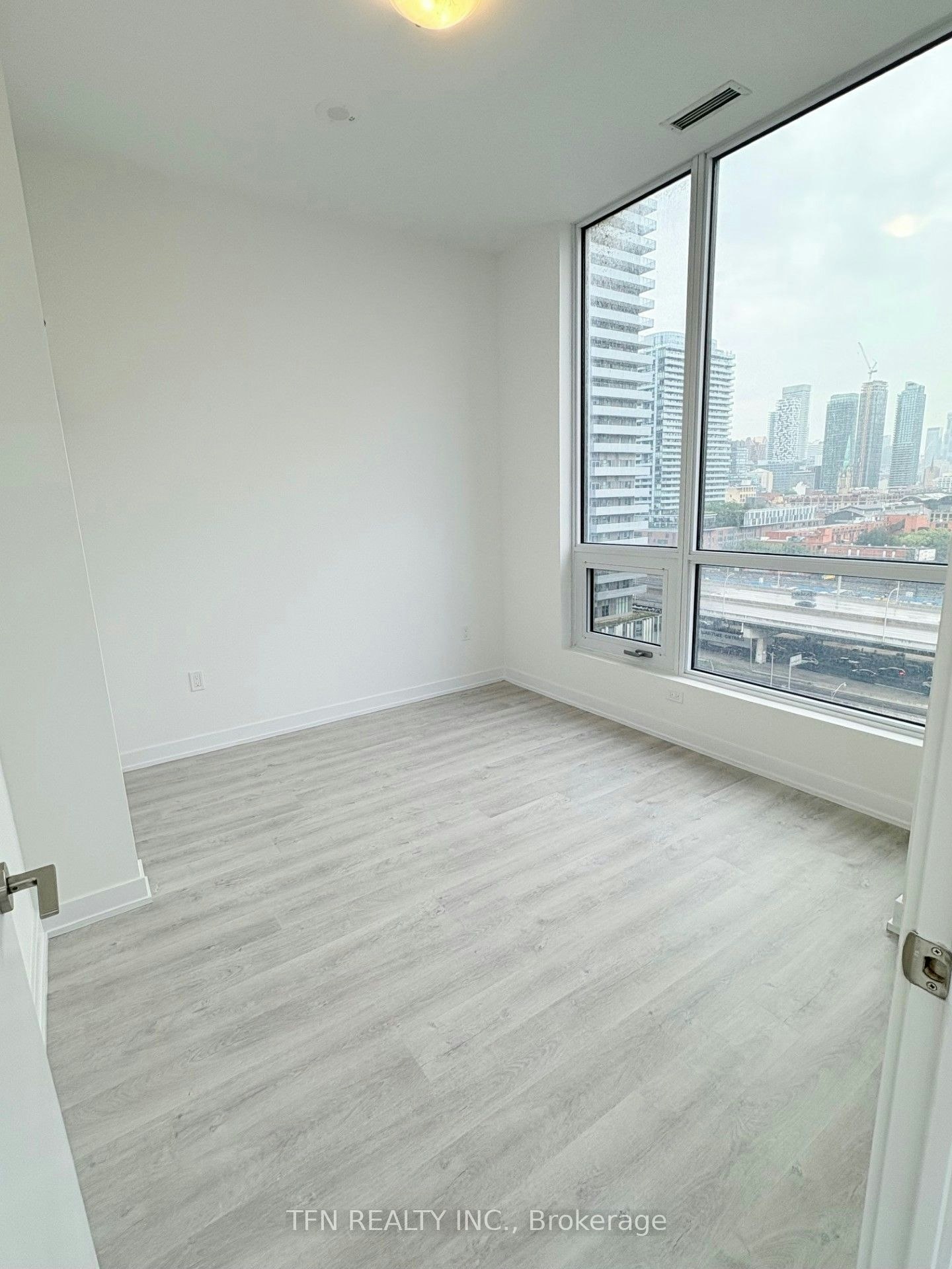 1405-15 Richardson Street, Toronto, ON, M5A 0Y5 - 5