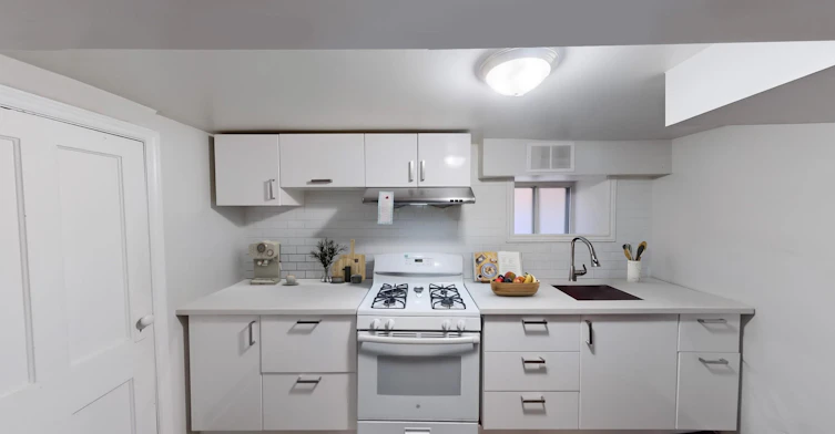 Lower-553 Euclid Avenue, Toronto, ON, M6G 2T3 - 8