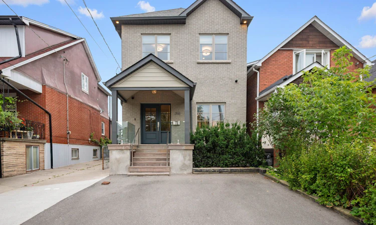 381 Glenholme Avenue