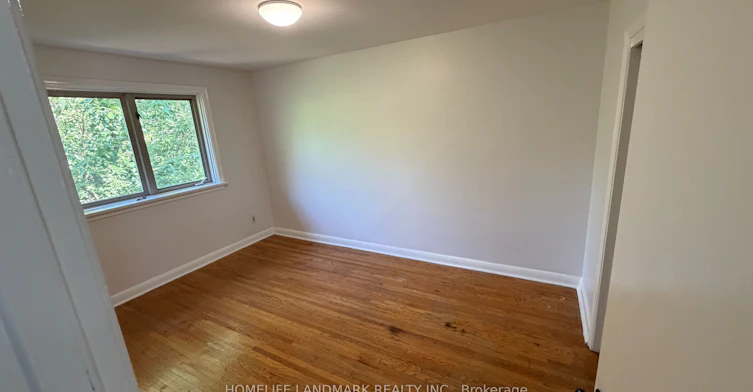 702 Sheppard Ave E Avenue E, Toronto, ON, M2K 1B7 - 27