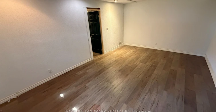 702 Sheppard Ave E Avenue E, Toronto, ON, M2K 1B7 - 36