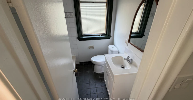 702 Sheppard Ave E Avenue E, Toronto, ON, M2K 1B7 - 26