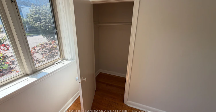 702 Sheppard Ave E Avenue E, Toronto, ON, M2K 1B7 - 24