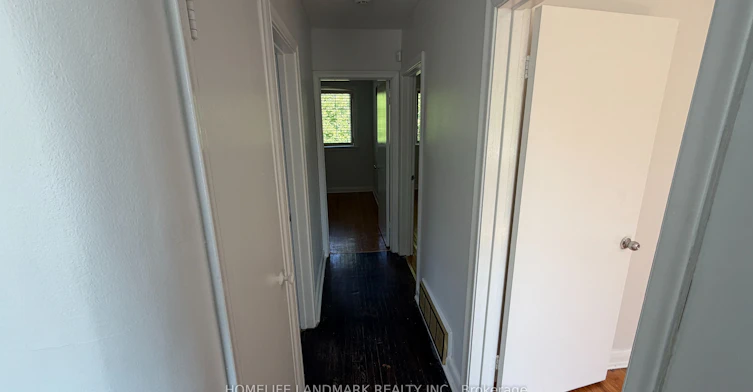 702 Sheppard Ave E Avenue E, Toronto, ON, M2K 1B7 - 21