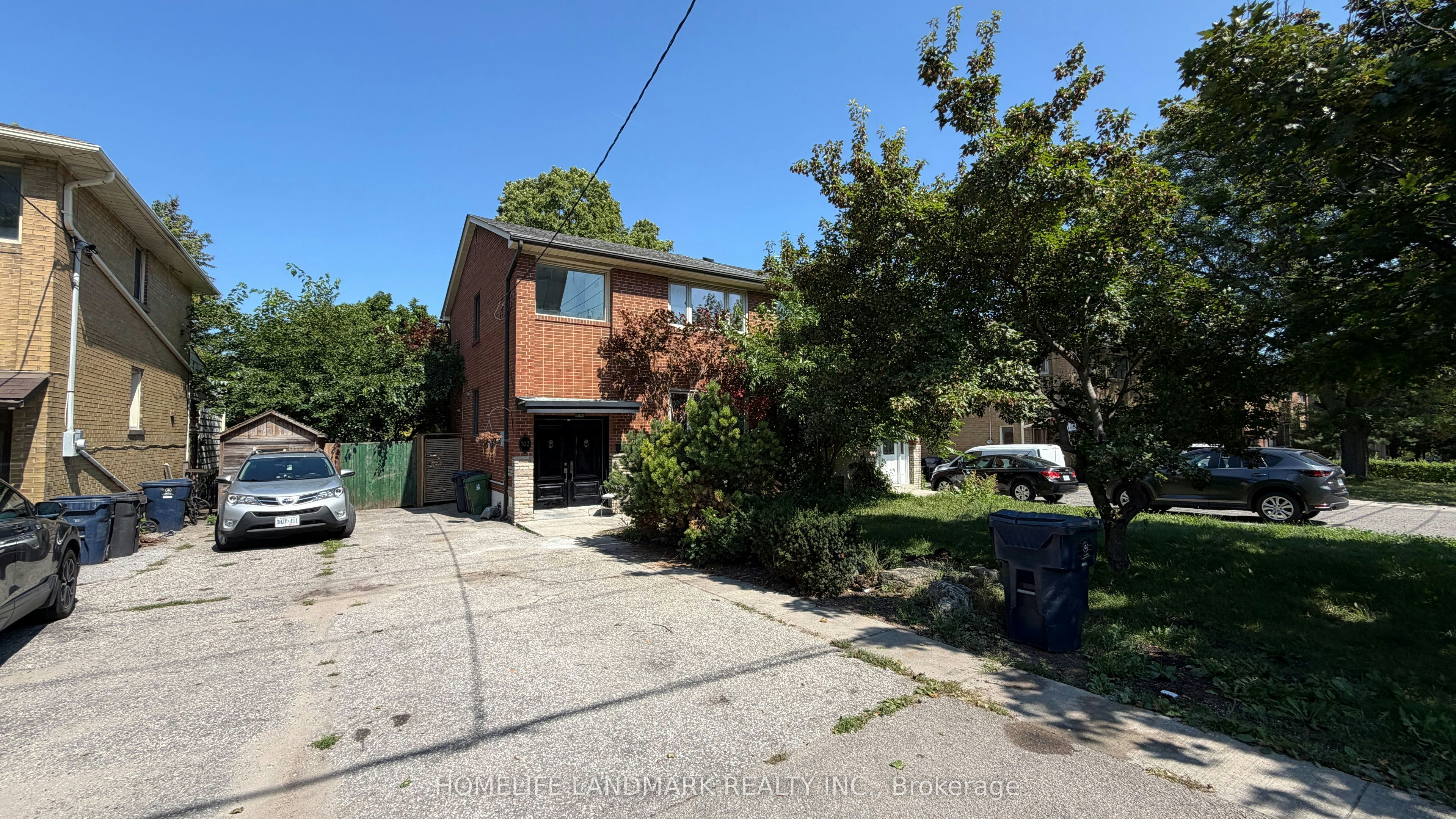 702 Sheppard Ave E Avenue E, Toronto, ON, M2K 1B7 - 3